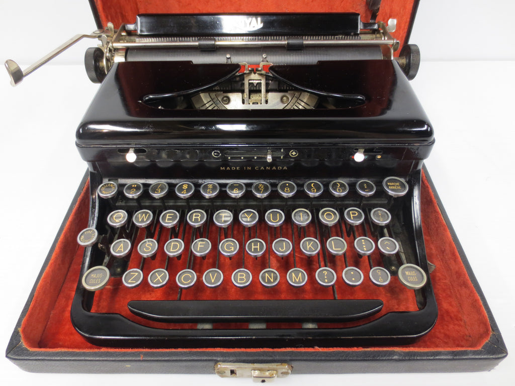 Antique 1930s Royal O Portable Typewriter, Glossy Black, Glass keys, with Case